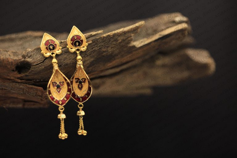 Earrings & Tops