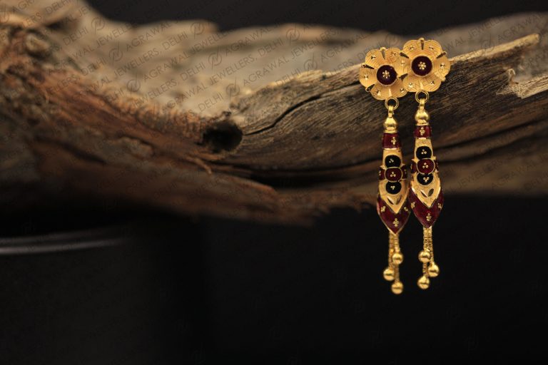 Earrings & Tops