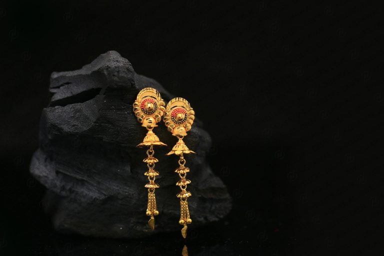 Earrings & Tops