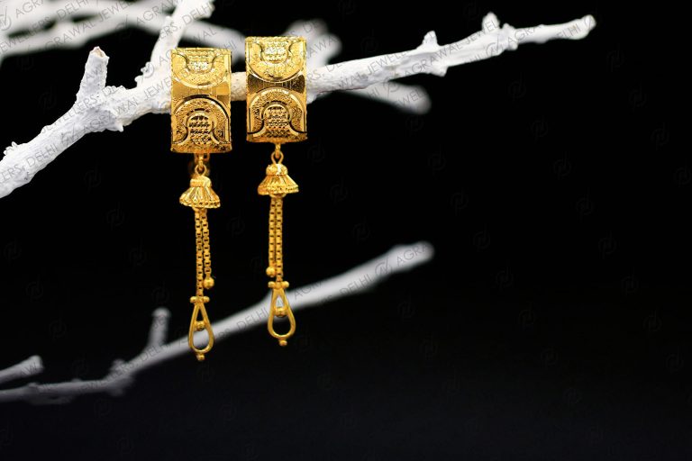 Earrings & Tops