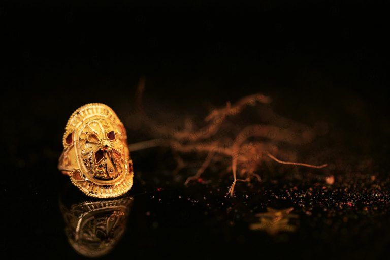 Ladies Ring