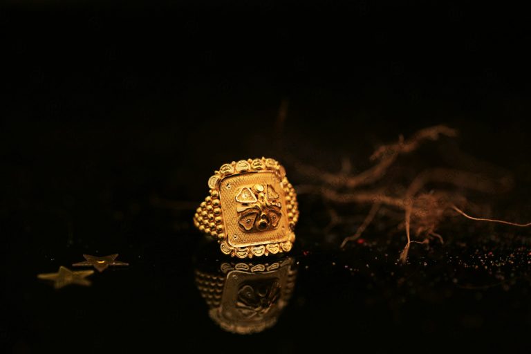 Ladies Ring