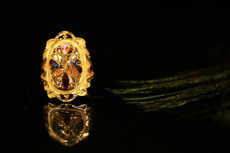 Ladies Ring