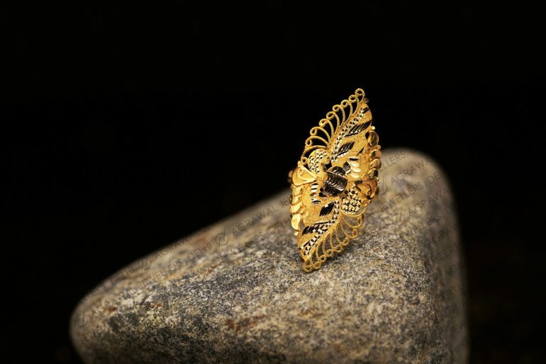 Ladies Ring