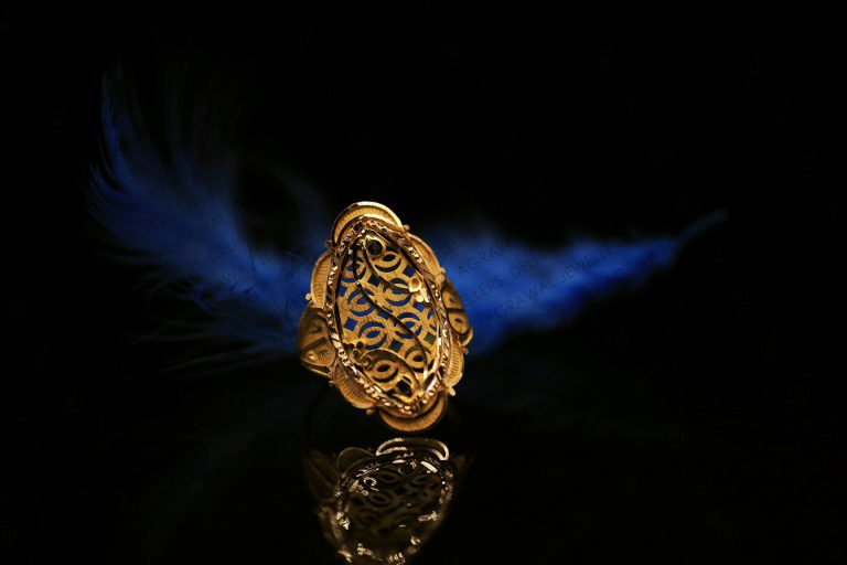 Ladies Ring