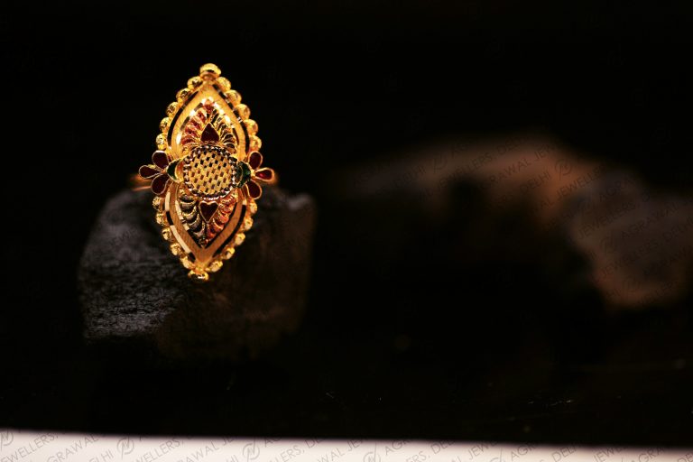 Ladies Ring