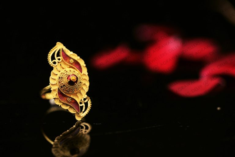 Ladies Ring