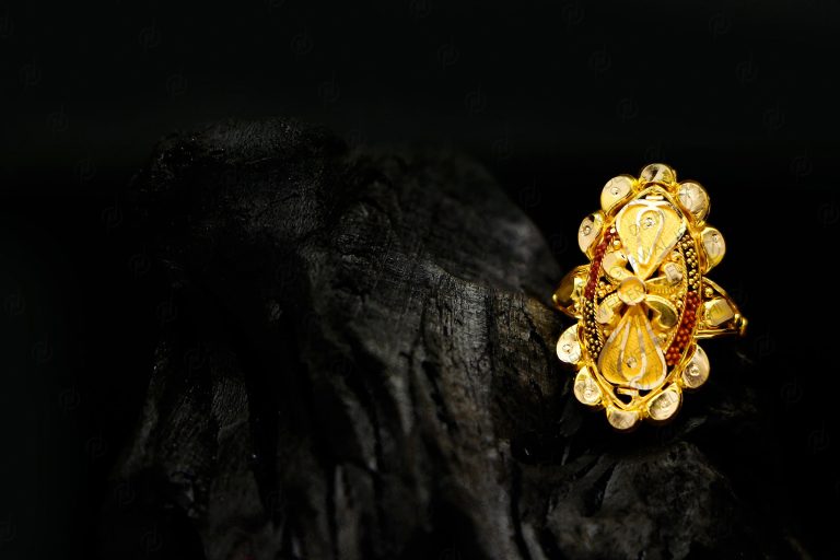 Ladies Ring