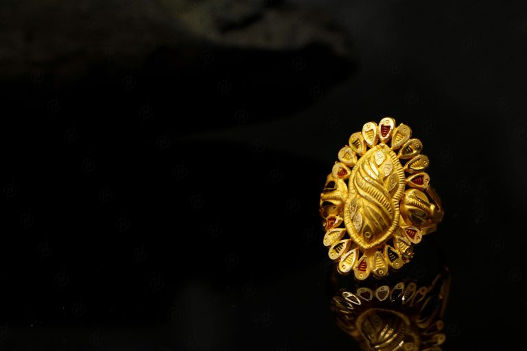Ladies Ring