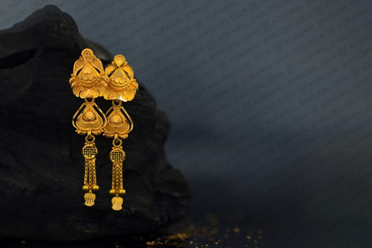 Earrings & Tops