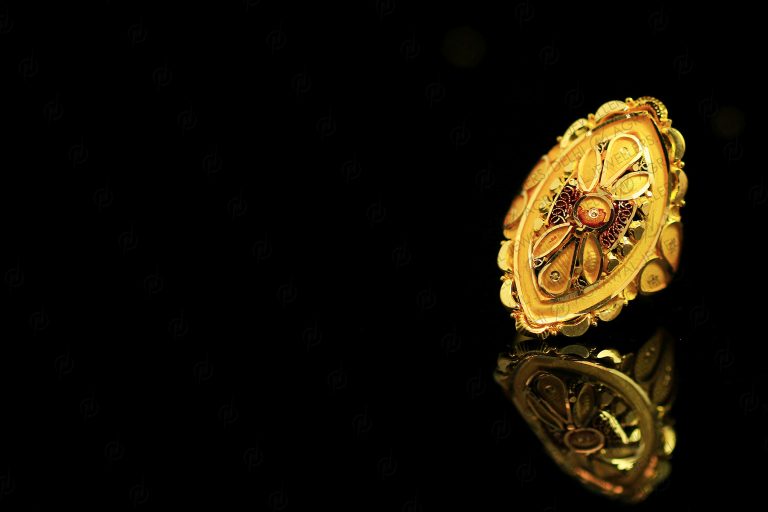 Ladies Ring
