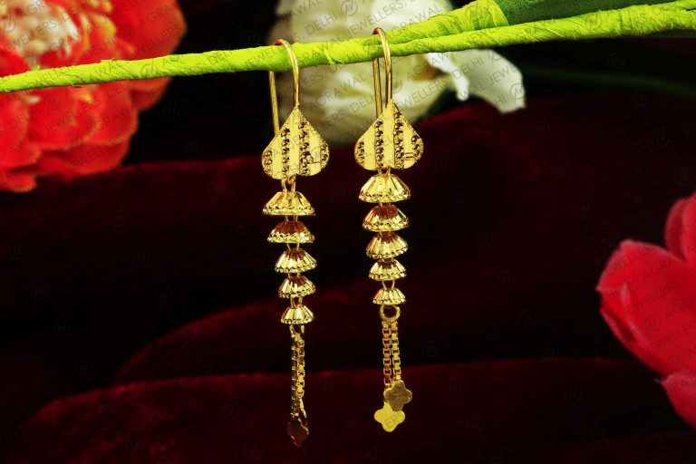 Earrings & Tops