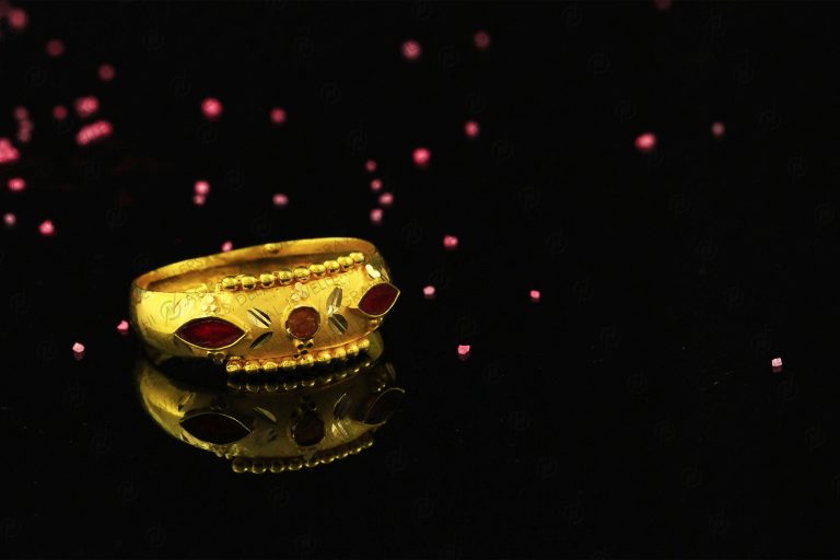 Ladies Ring