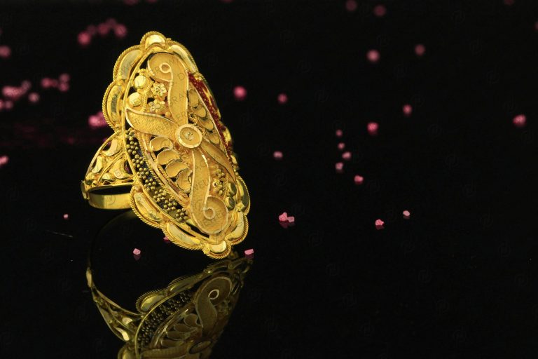 Ladies Ring